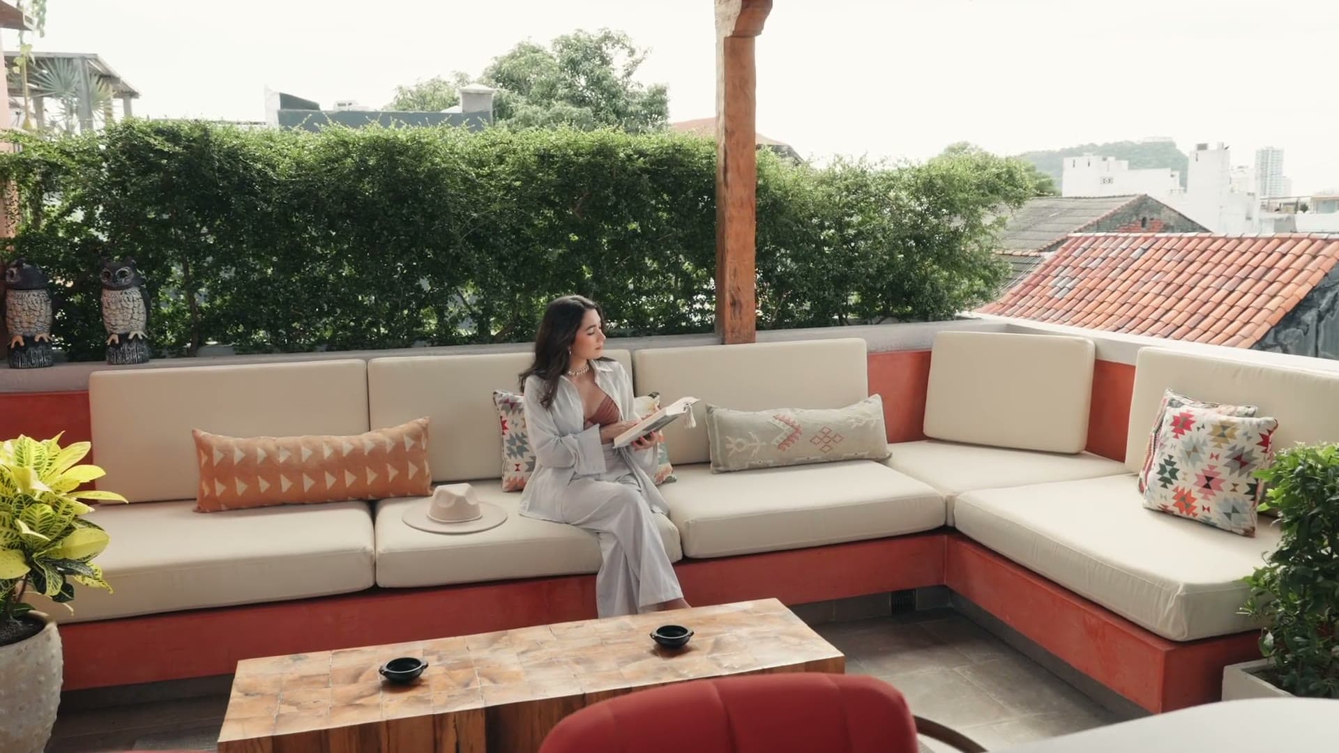 La casa al atardecer: la galería, el rooftop y la alberca